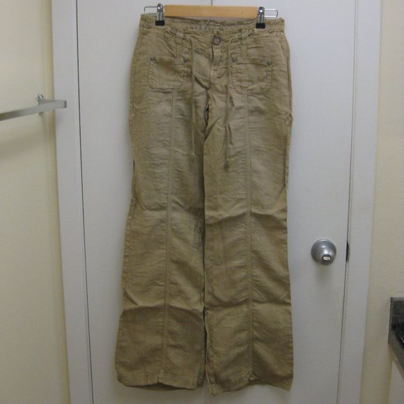 Guess Pants - NWT Guess tan khaki linen pants 24